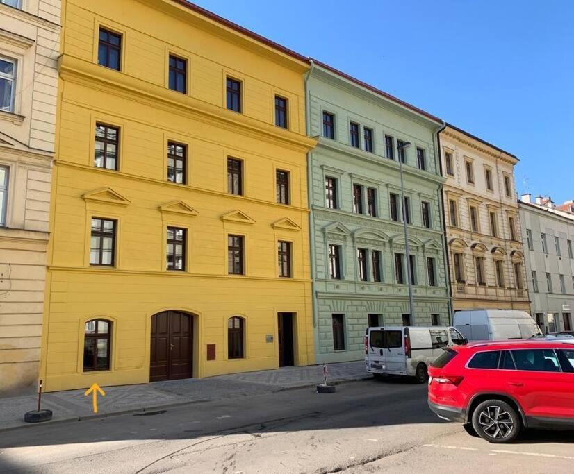 Studio V Prizemi S Kuchyni A Koupelnou Prag Eksteriør billede